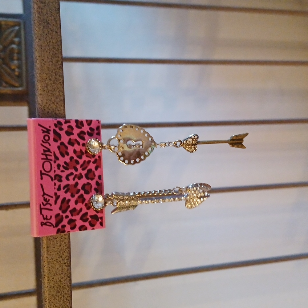 Betsey Johnson's fashion earrings